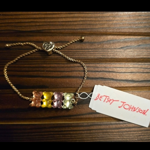 Betsey Johnson Gummy Bear Adjustable Bracelet! NWT! - Picture 2 of 11